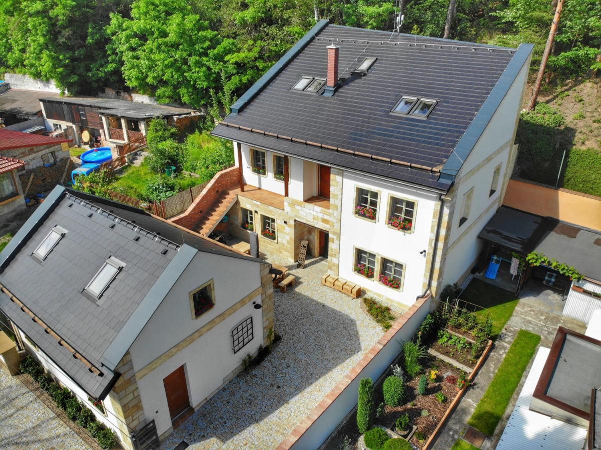 Penzion Stodola Bela pod Bezdezem Exterior photo