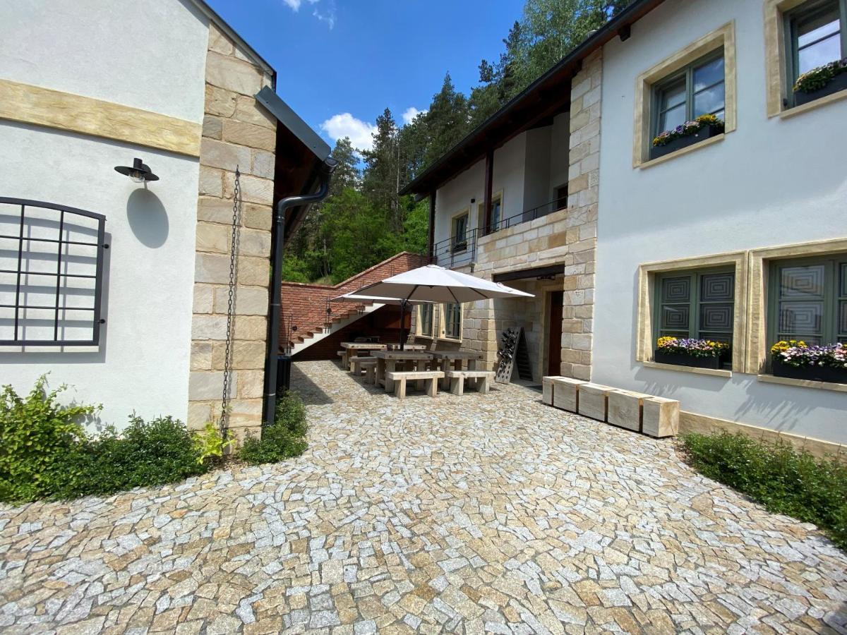 Penzion Stodola Bela pod Bezdezem Exterior photo